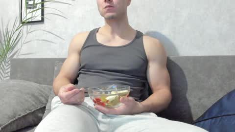 Vincent.  uncut 18cm online show from January 2025 04:50:02 PM