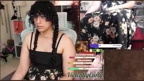 Snapshot of violentlycurly chatting on November 2025 11:14:01 PM Curly the Coin Operated Toy online show from November 2025 11:14:01 PM