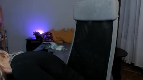 violet_oblivion online show from January 2025 10:31:01 AM