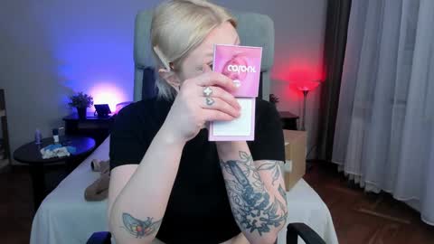 violet_oblivion online show from January 2025 06:35:01 PM