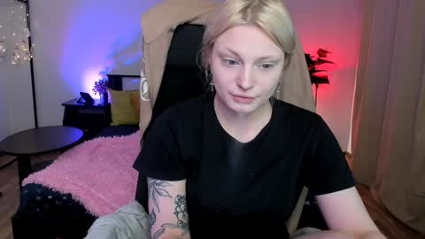 violet_oblivion online show from January 2025 10:41:02 PM