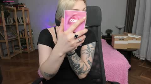 violet_oblivion online show from January 2025 08:34:02 PM