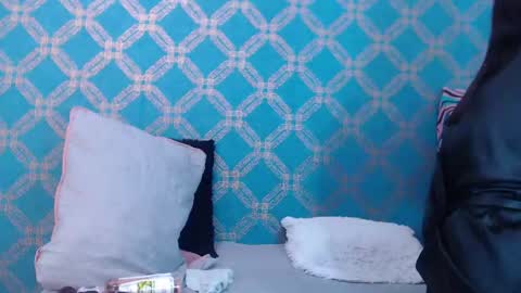 Violeta  online show from February 2025 10:04:01 PM