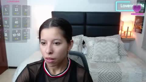 SWEET VIOLET online show from September 2025 03:32:02 AM