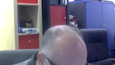 volpi72 online show from February 2025 07:07:01 PM