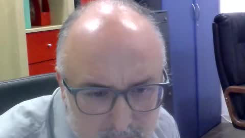 volpi72 online show from October 2025 11:33:02 AM