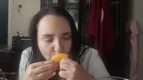 Snapshot of voulezvous_angel chatting on November 2025 01:50:02 AM voulezvous_angel online show from November 2025 01:50:02 AM