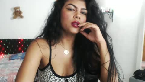 warrior_xena online show from January 2025 03:45:01 AM