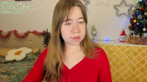 Snapshot of watermelon_sugar_ chatting on December 2024 02:28:01 PM Tess Pls support me with Can we reach 155 my favorite number online show from December 2024 02:28:01 PM