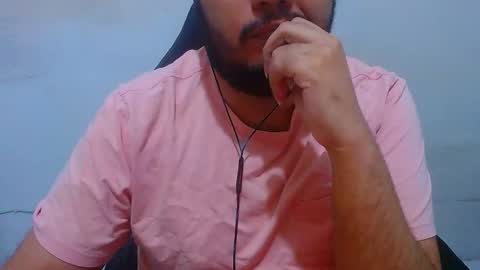 Snapshot of wellingtont chatting on December 2025 05:34:01 AM wellingtont online show from December 2025 05:34:01 AM