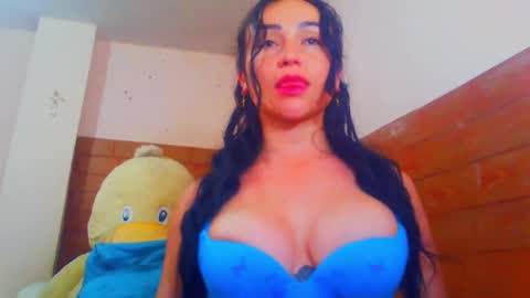 TaTis online show from February 2025 08:53:01 PM