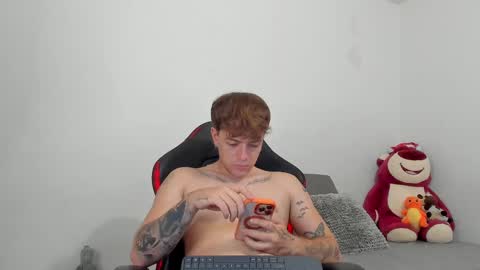Camilo R online show from February 2025 01:20:01 AM