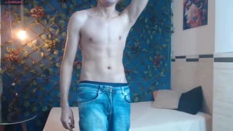 whitebull2606 online show from September 2025 12:27:02 PM