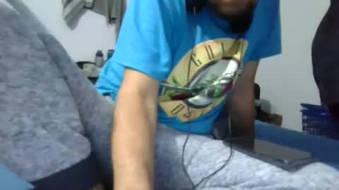 whitesnow82 online show from March 2025 05:18:01 PM