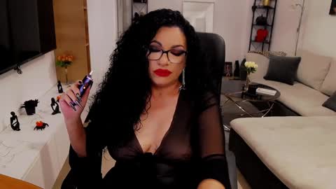 Milf Amy online show from December 2024 09:00:02 AM