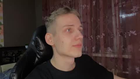 Snapshot of wiiinkyyy chatting on December 2025 05:43:02 PM wiiinkyyy online show from December 2025 05:43:02 PM