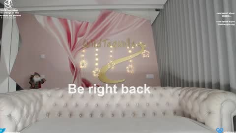 Lili online show from December 2024 09:45:01 PM