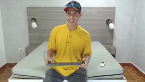 Snapshot of wiltom_ chatting on November 2025 04:05:01 AM Wiltom online show from November 2025 04:05:01 AM