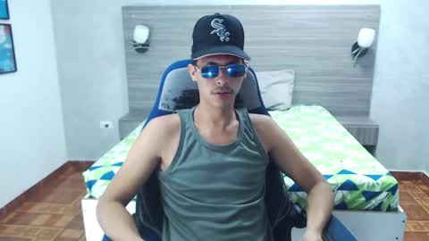 Snapshot of wiltom_ chatting on December 2025 03:58:02 AM Wiltom online show from December 2025 03:58:02 AM