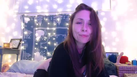 Eevie online show from December 2024 01:58:01 AM
