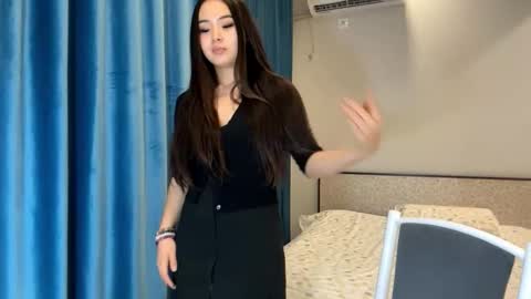 Snapshot of winterluchini chatting on December 2025 06:50:01 PM Amina online show from December 2025 06:50:01 PM