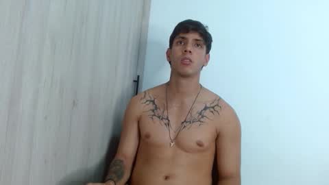 Snapshot of wolf_light chatting on December 2025 11:32:01 PM wolf_light online show from December 2025 11:32:01 PM