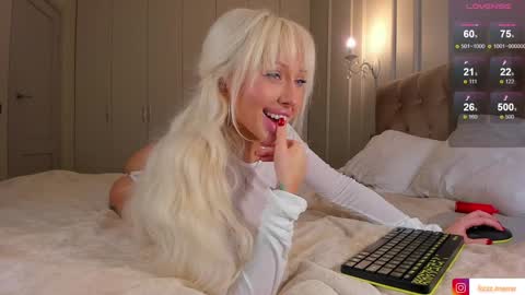 Liza online show from December 2024 03:23:01 PM