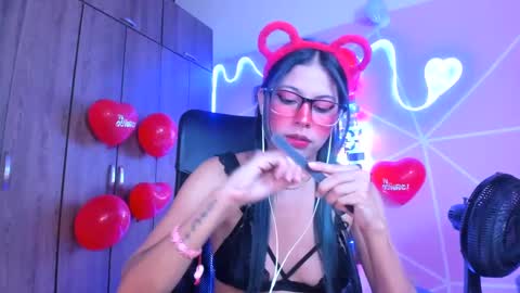 XALLYSONX online show from February 2025 05:39:02 PM