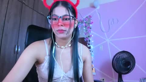 XALLYSONX online show from February 2025 11:25:01 AM