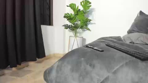 Xeros online show from September 2025 12:25:02 AM