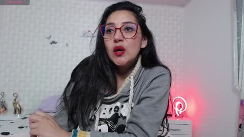 Snapshot of ximenaa_suarez chatting on January 2025 03:15:01 AM ximena suarez online show from January 2025 03:15:01 AM