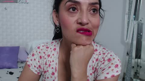 Snapshot of ximenaa_suarez chatting on January 2025 03:51:01 AM ximena suarez online show from January 2025 03:51:01 AM