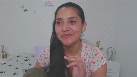 Snapshot of ximenaa_suarez chatting on January 2025 09:57:02 AM ximena suarez online show from January 2025 09:57:02 AM