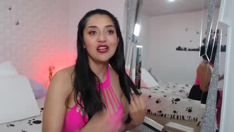 Snapshot of ximenaa_suarez chatting on February 2025 04:59:02 AM ximena suarez online show from February 2025 04:59:02 AM