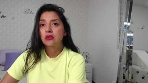 Snapshot of ximenaa_suarez chatting on February 2025 04:23:02 AM ximena suarez online show from February 2025 04:23:02 AM