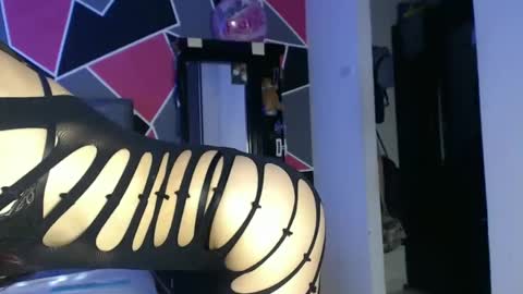 Snapshot of ximenaa_suarez chatting on September 2025 12:40:01 PM ximena suarez online show from September 2025 12:40:01 PM