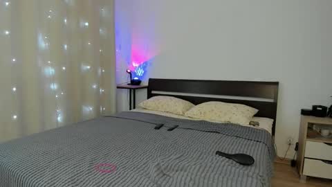 Snapshot of xloe_queen chatting on November 2025 10:10:02 AM Chloe online show from November 2025 10:10:02 AM