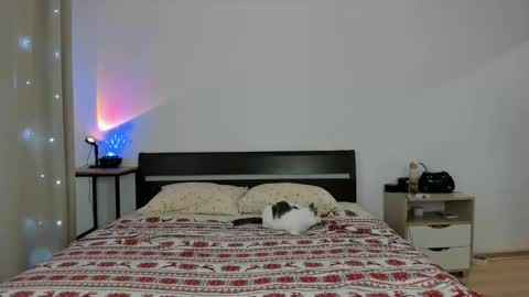 Snapshot of xloe_queen chatting on November 2025 08:08:02 AM Chloe online show from November 2025 08:08:02 AM