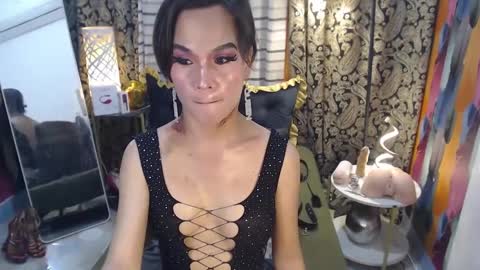 address me as QUEEN  NINA  A Little Bit  of ANGELIC FACE with a Wild Demonic Side online show from January 2025 12:53:01 AM