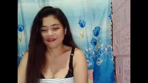 Snapshot of xxolevia chatting on November 2025 02:20:01 PM xxolevia online show from November 2025 02:20:01 PM