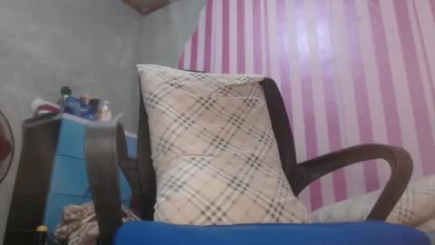 xxrowenatastycockforyouxx online show from December 2024 02:26:01 AM
