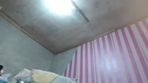 xxrowenatastycockforyouxx online show from January 2025 02:33:01 AM