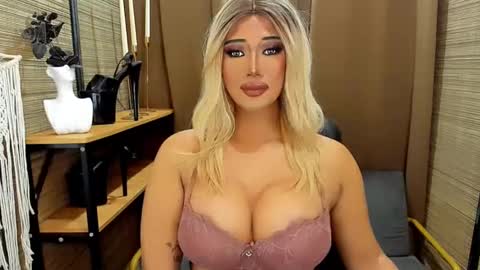 Snapshot of xxtastefullayeshaxx chatting on January 2025 07:53:02 PM xxtastefullayeshaxx online show from January 2025 07:53:02 PM