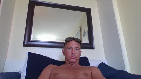 deeeeznutz online show from January 2025 11:00:01 PM