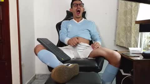 Kev online show from December 2025 07:40:02 PM