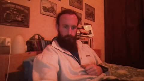 yeti_92 online show from January 2025 05:44:01 PM