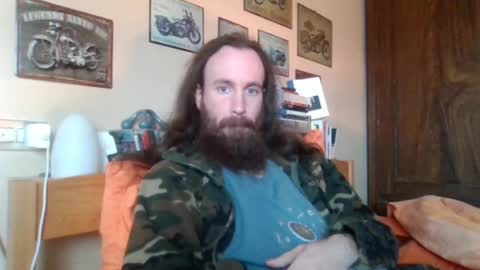 yeti_92 online show from January 2025 12:02:02 PM