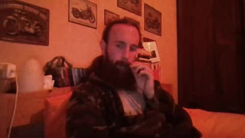 yeti_92 online show from February 2025 05:20:02 PM