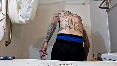 Snapshot of yfwb69xxx chatting on November 2025 10:49:02 AM yfwb69xxx online show from November 2025 10:49:02 AM