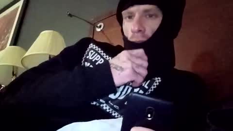 Snapshot of yfwb69xxx chatting on November 2025 06:35:02 AM yfwb69xxx online show from November 2025 06:35:02 AM